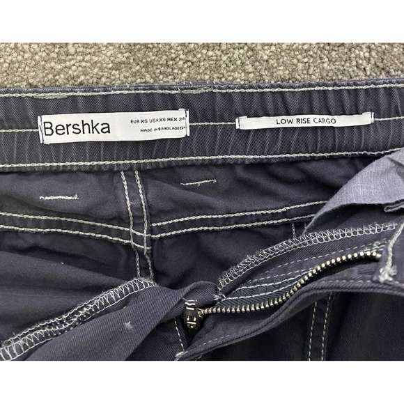 Bershka Low Rise Womens Cargo Pants Charcoal with White Stiching XS - Picture 4 of 6
